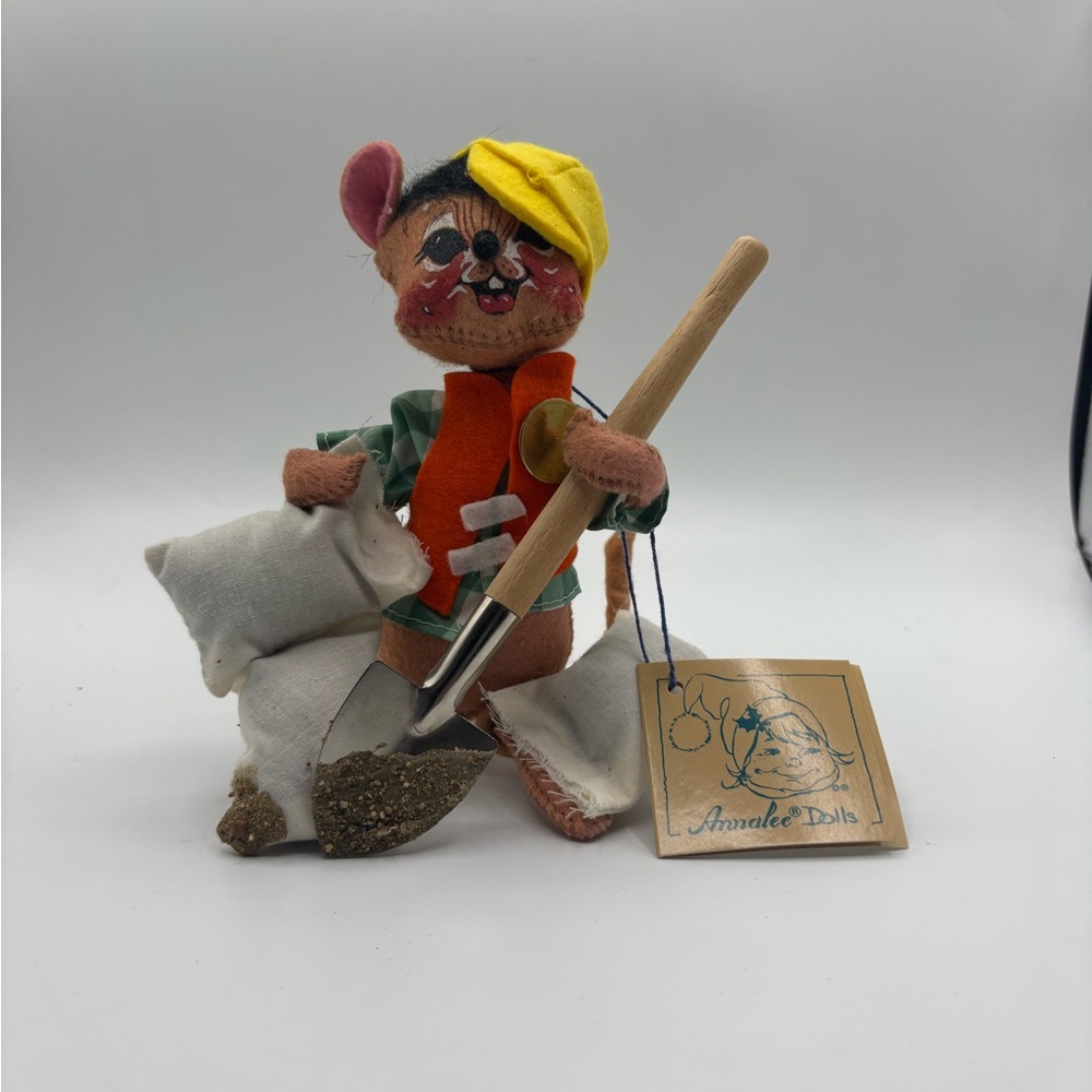 Annalee Flood Relief Mouse with Yellow Hat and Orange Vest